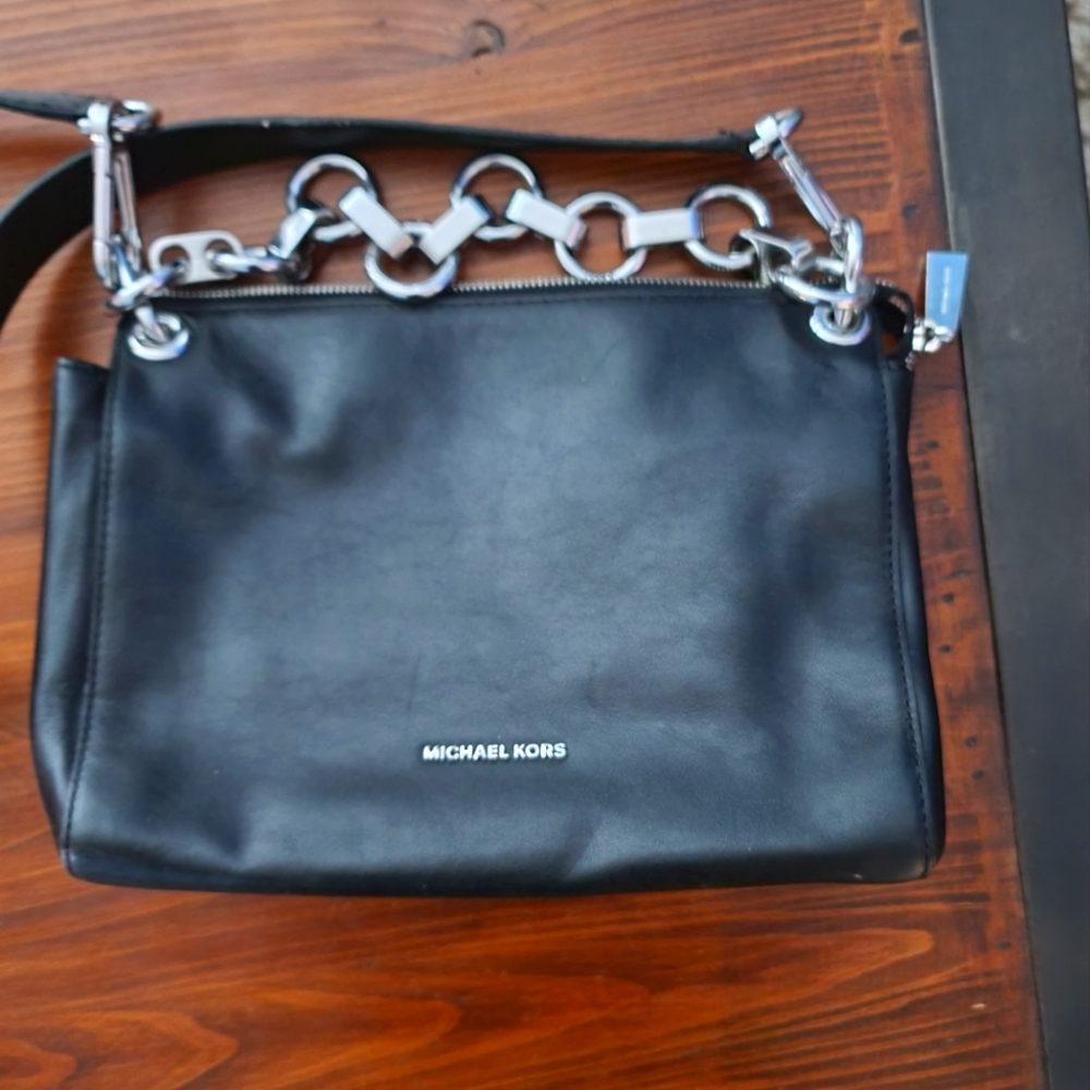 black Micheal Kors handbag